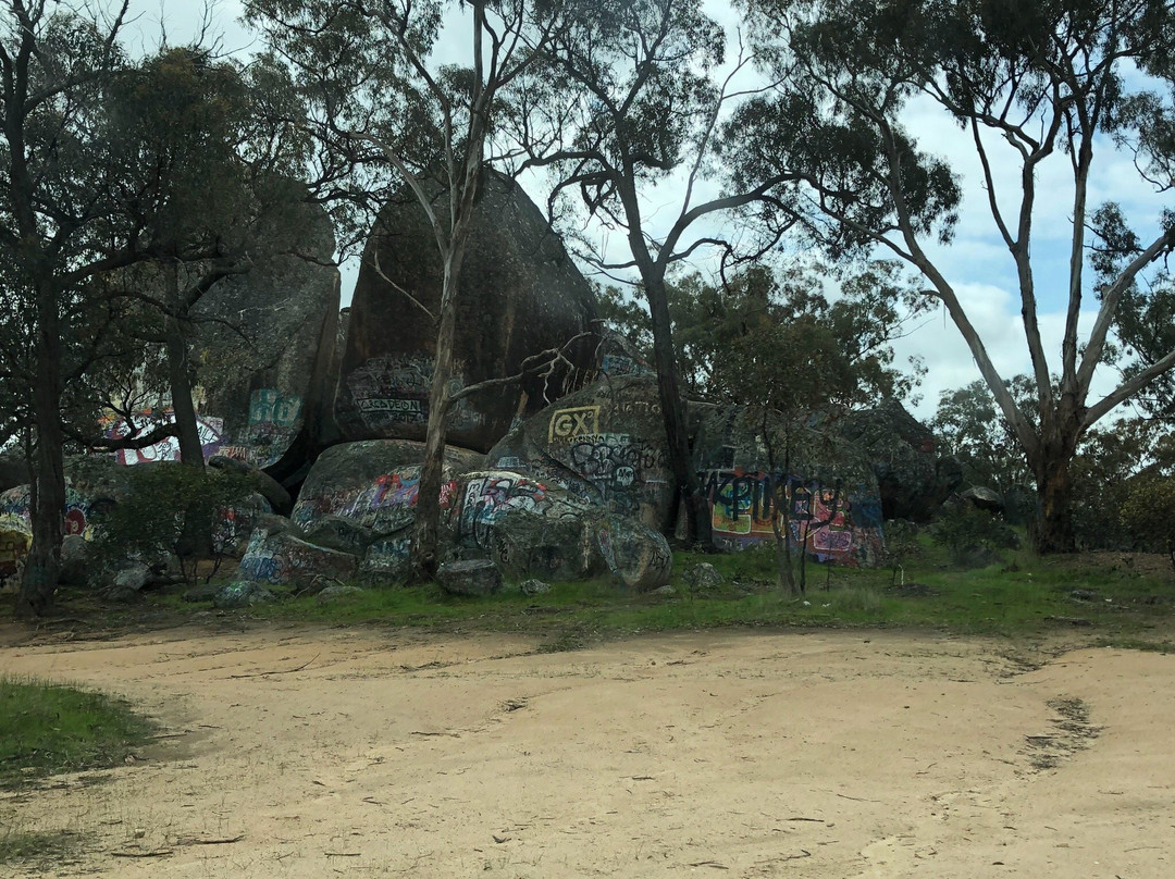 Sister Rocks-Stawell必去景点