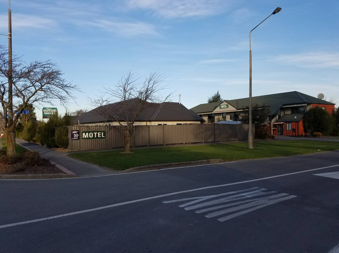 Darfield Motel主图