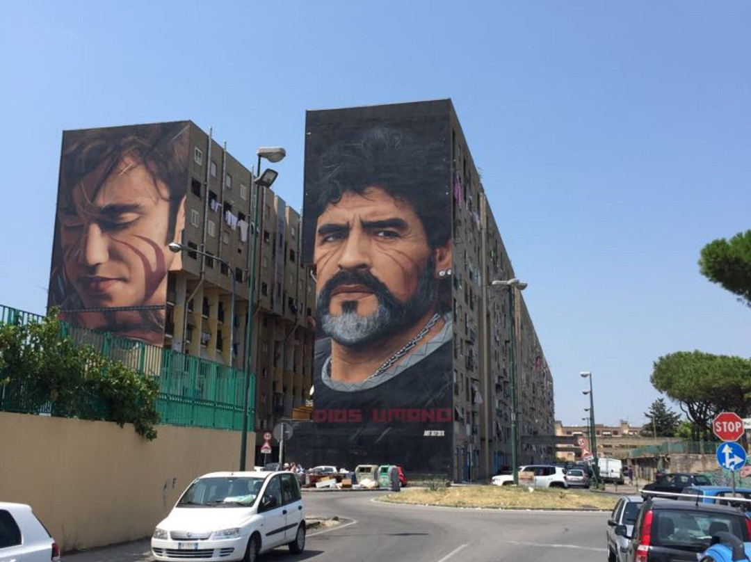 Maradona "Dios Umano"-那不勒斯必去景点