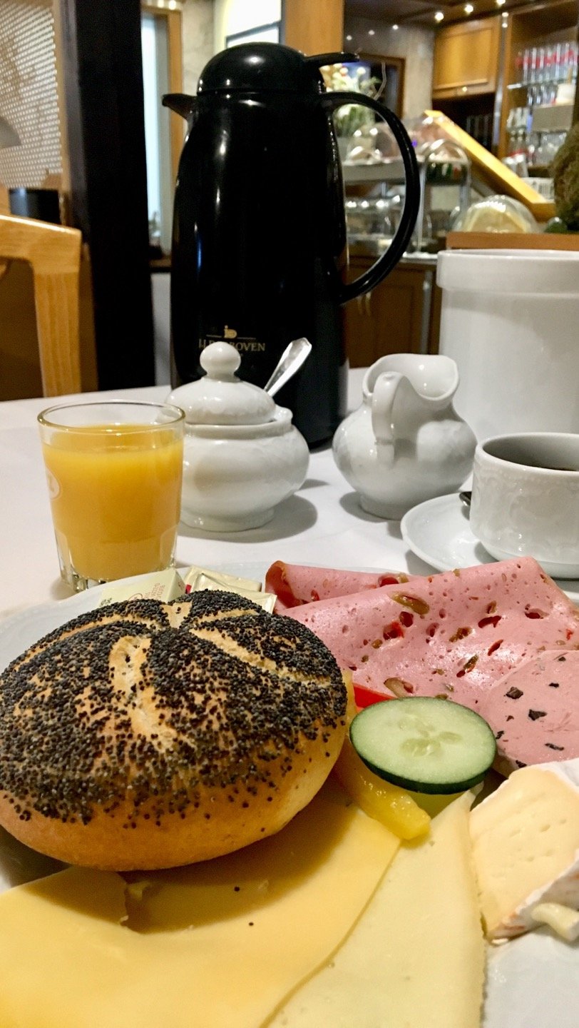 Ratsstube-餐饮