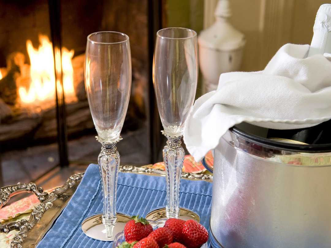 Loganberry Inn主图