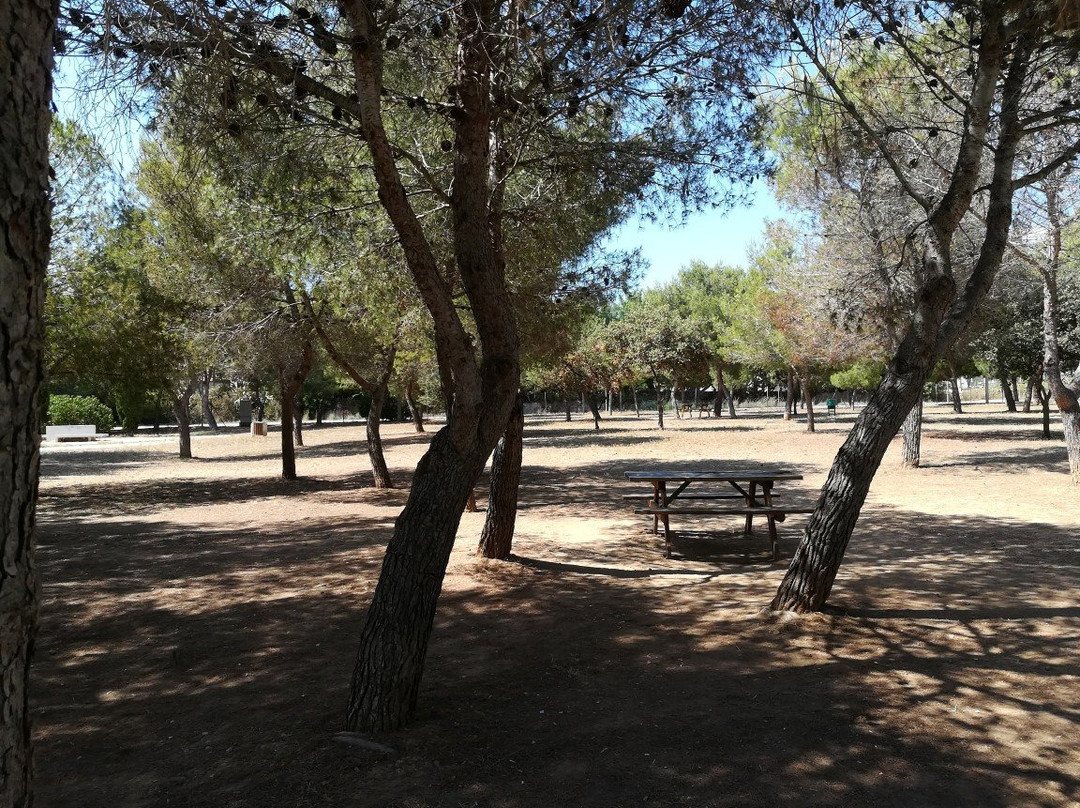 Torre d'Enveja-比利亚努埃瓦－赫尔特鲁必去景点