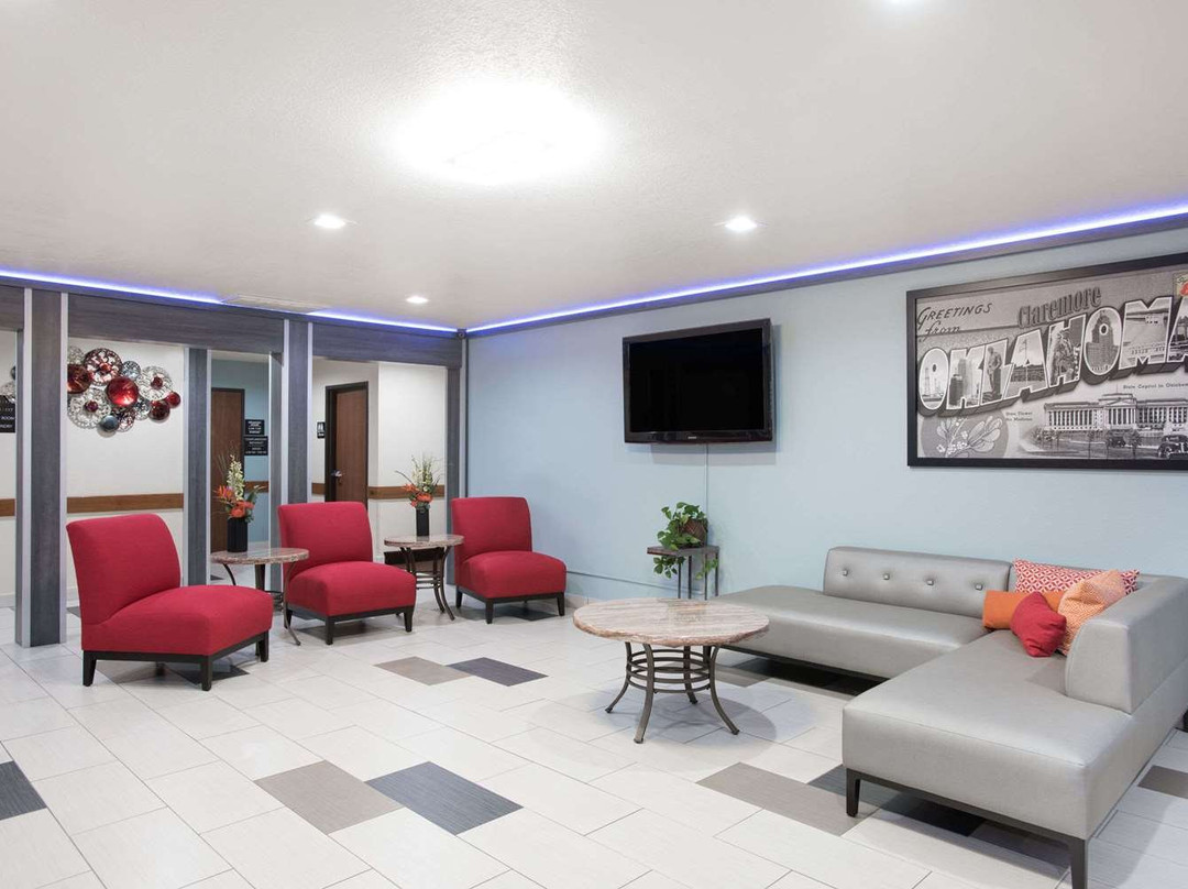 Super 8 by Wyndham Claremore OK主图