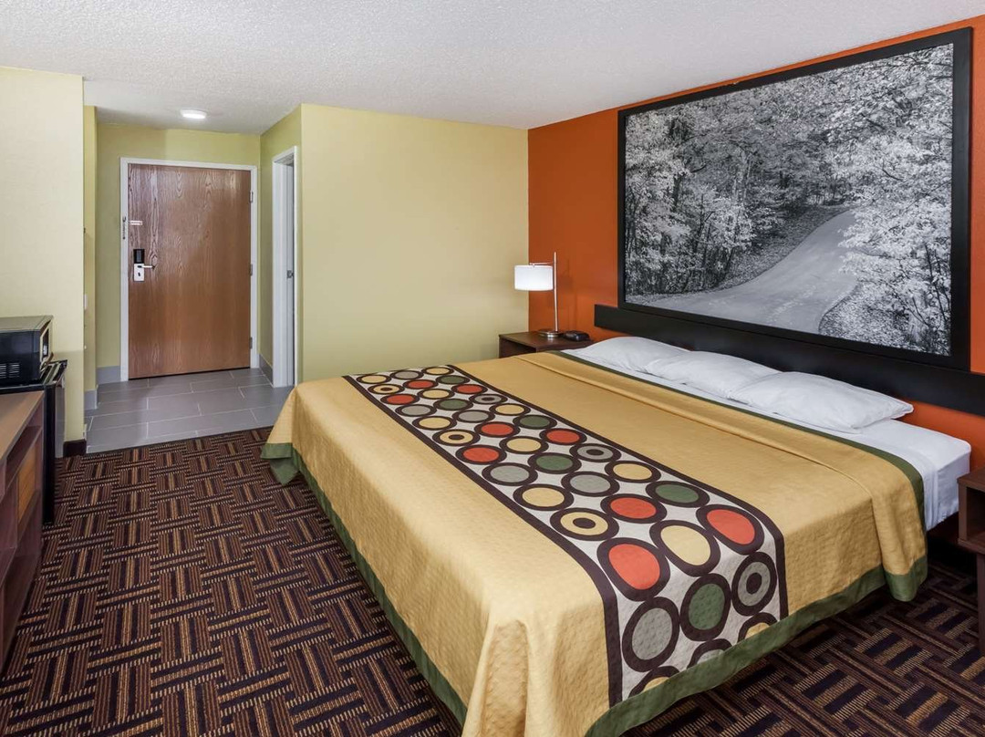 Super 8 by Wyndham Rochester主图