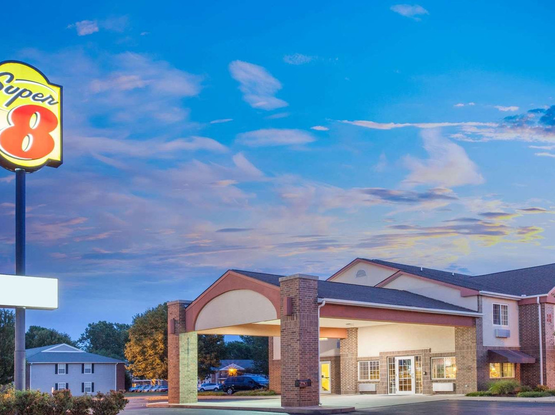 Super 8 by Wyndham Carthage主图