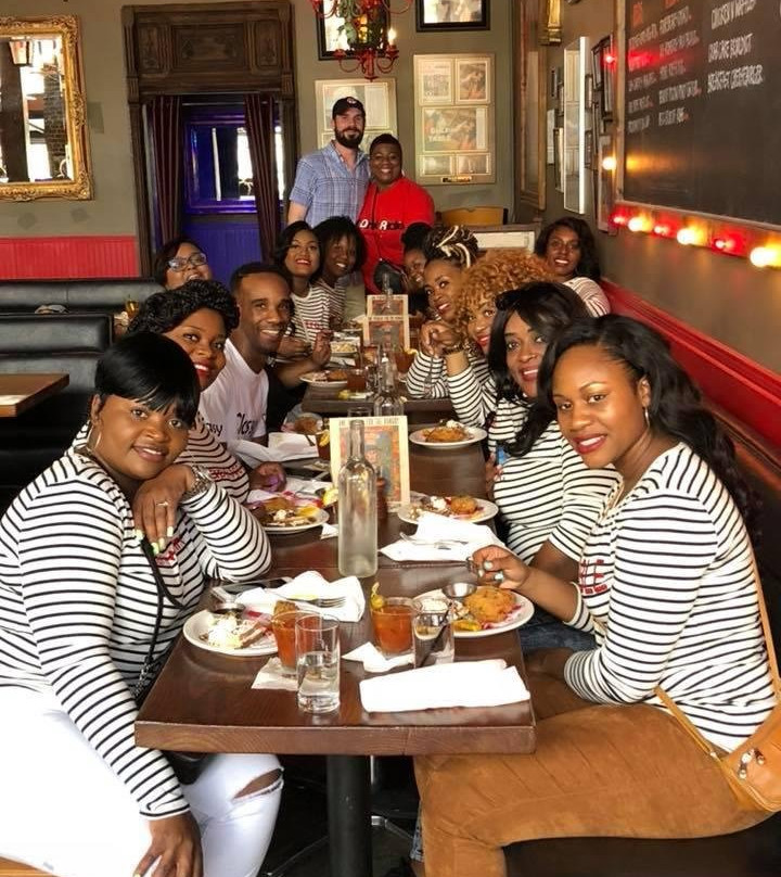 Dining Out With Comedienne Joy-伯明翰必去景点