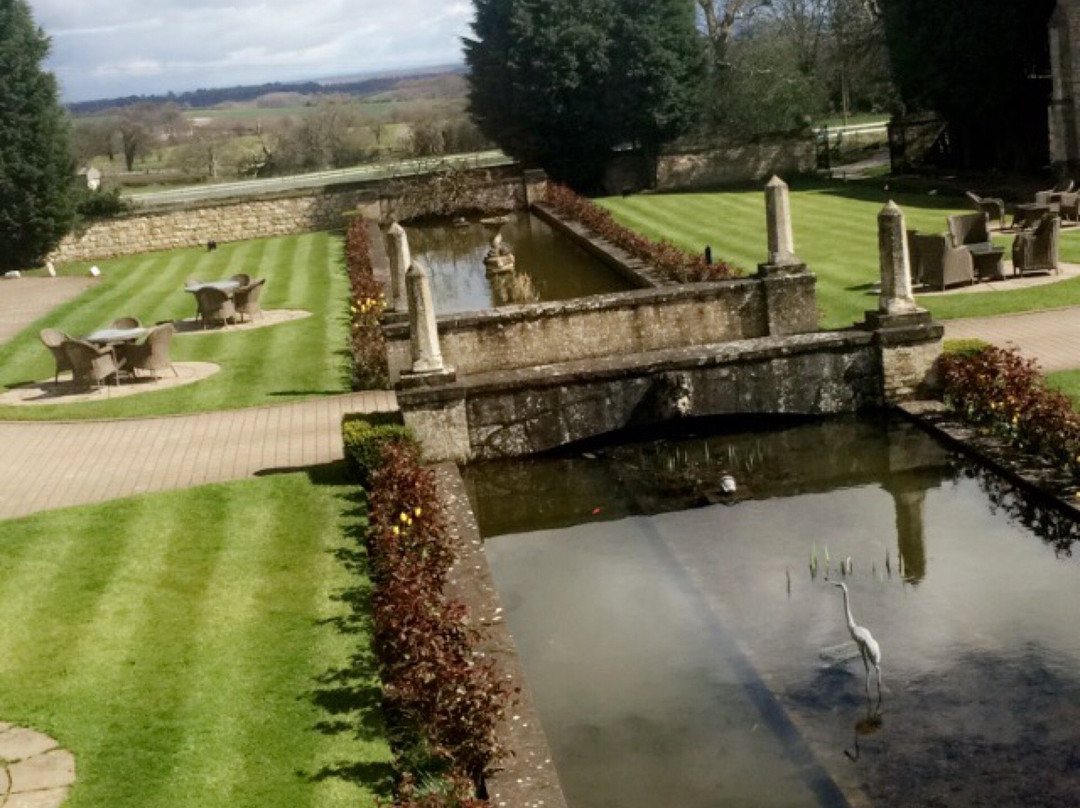 Hazlewood Castle Spa景点图片