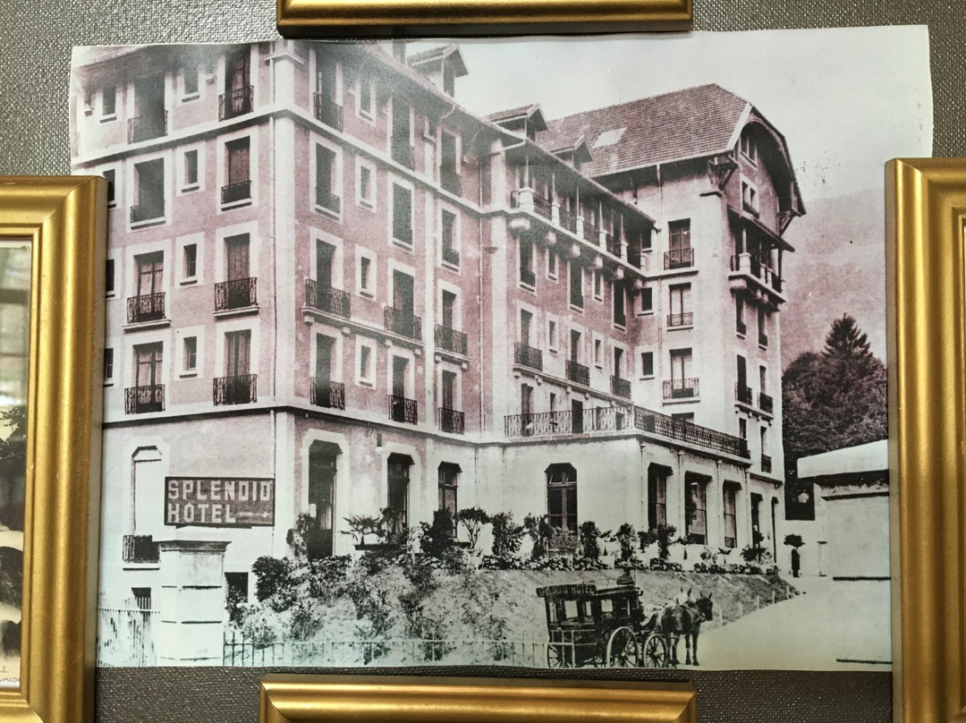 灿烂酒店主图