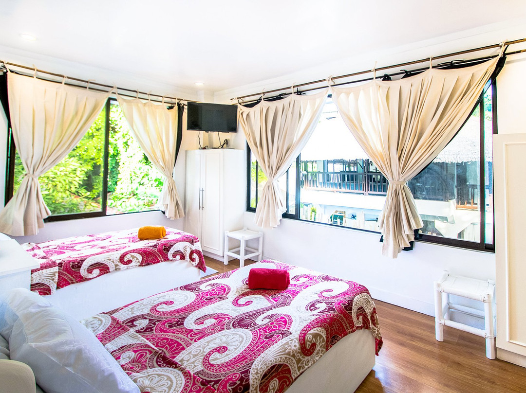 Mad Monkey Hostel Boracay