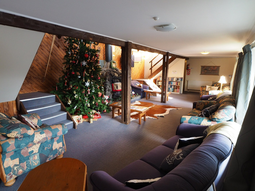 冒险汽车旅馆主图