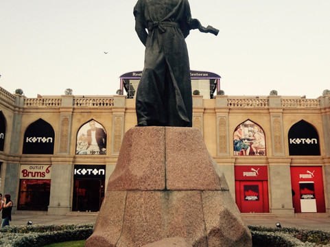 Nasimi Monument-巴库必去景点