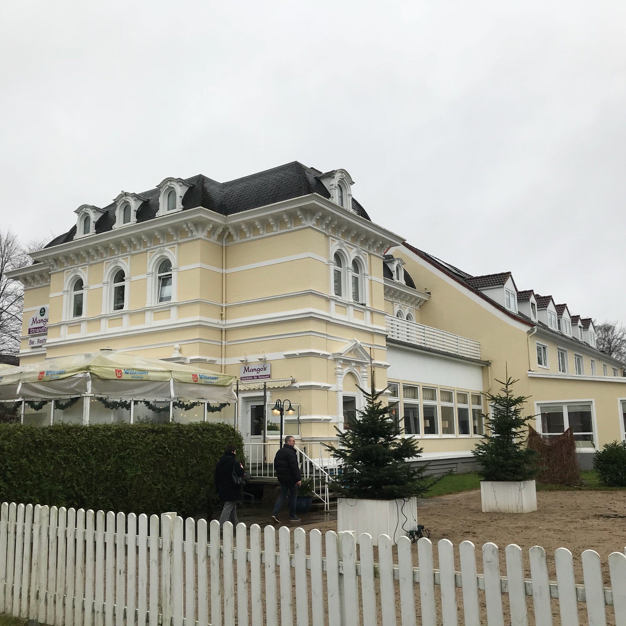BeachSide Hotel-餐饮