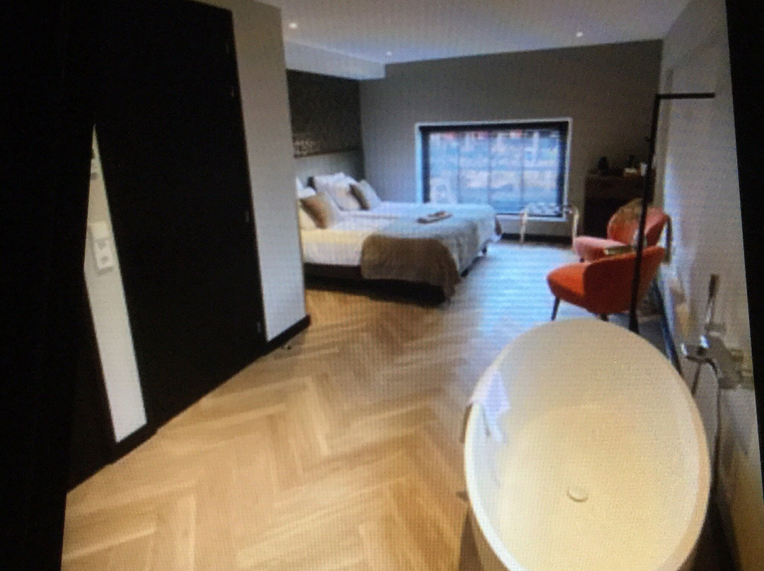 Harbour Suites Boutique Hotel