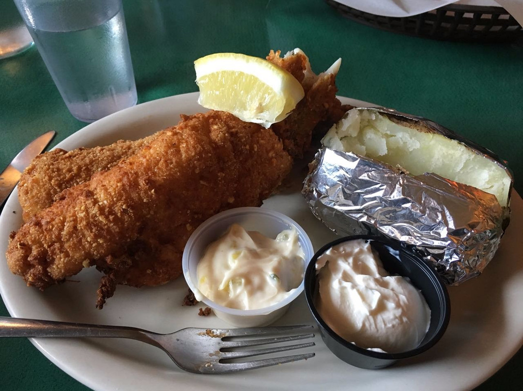 White Lake餐馆和美食-Hillcrest Lodge Supper Club