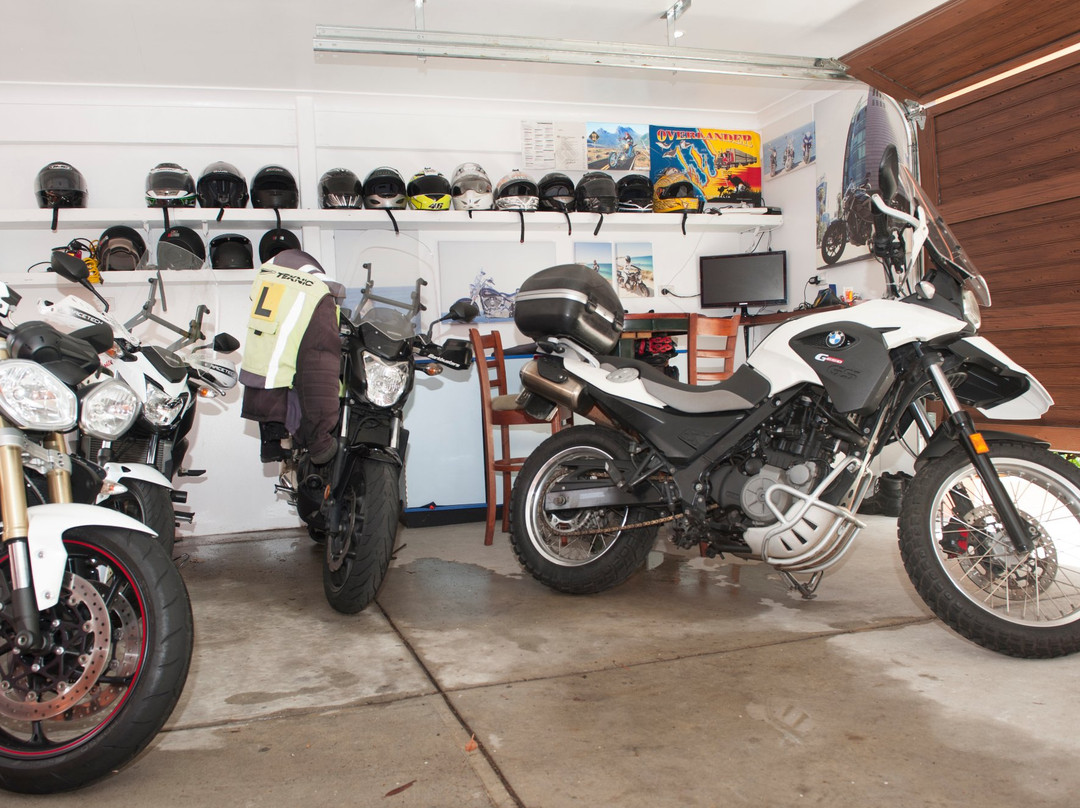 CR Motorcycle Rental PTYL景点图片