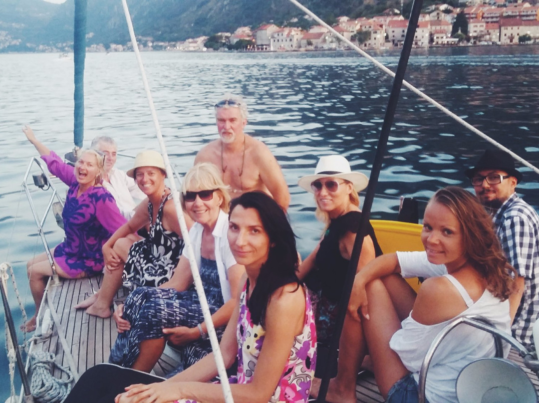 Montenegro Escapes-Prcanj必去景点