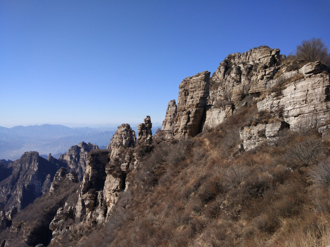 白石山玻璃栈道-保定市必去景点