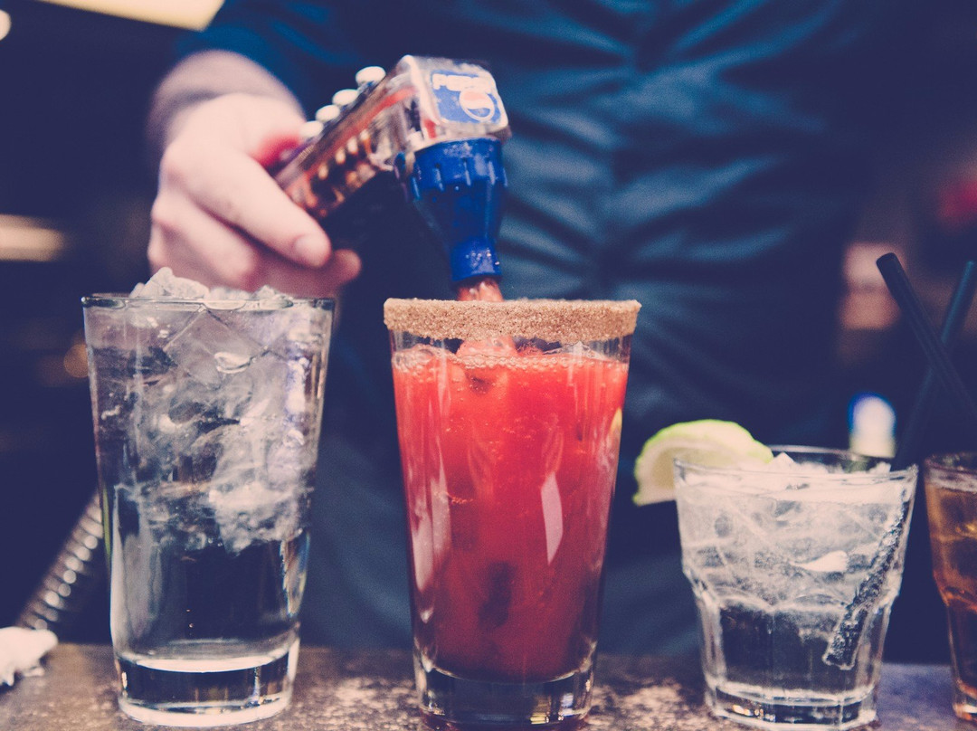 Triple B's - Billiards and Restaurant-温尼伯必去景点