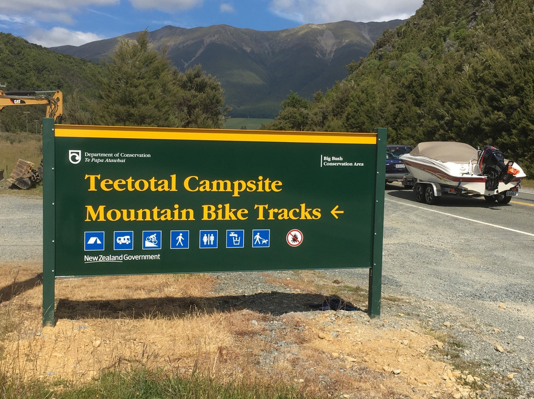 Teetotal Mountain Bike Tracks景点图片