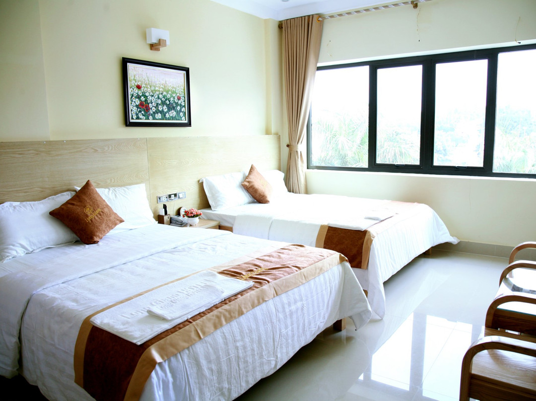 Long Giang Hotel
