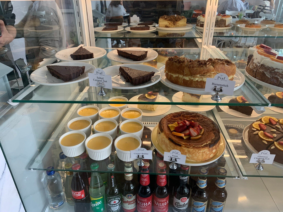Cafe Piaf