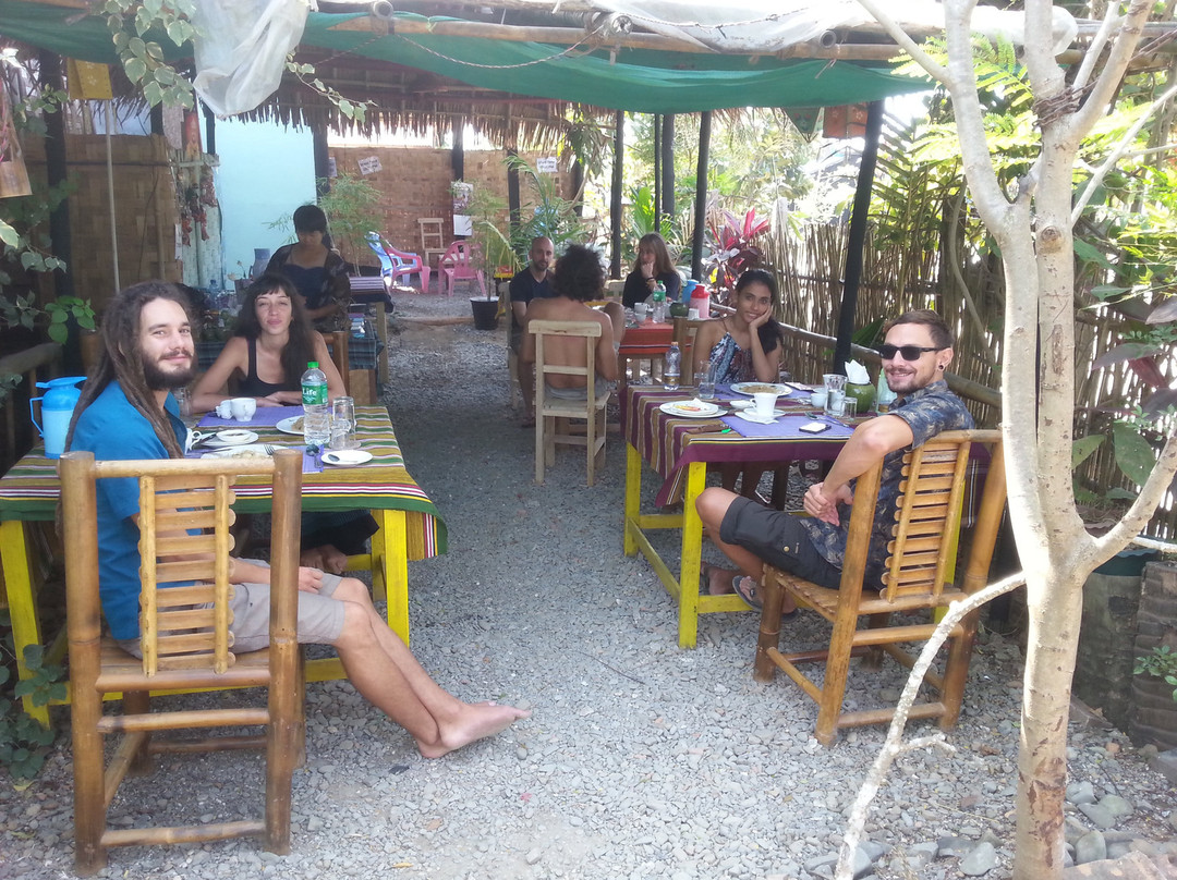 Ngwe Saung Garden B&B主图