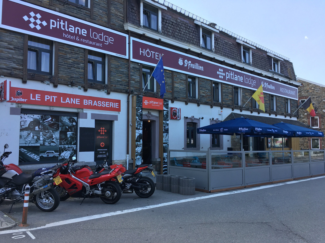 Pitlane Lodge主图