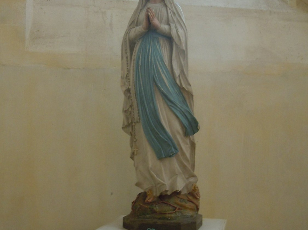 Eglise Saint-Médard-特朗布莱昂法兰西必去景点