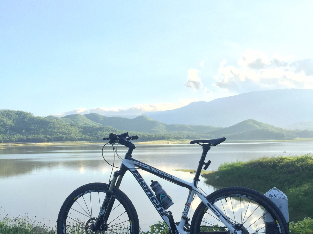 Huai Pa Daeng Reservoir景点图片