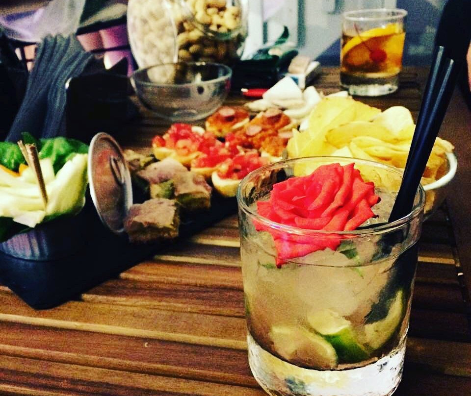 Avarello's coffee break and cocktail bar-Marina di Massa必去景点