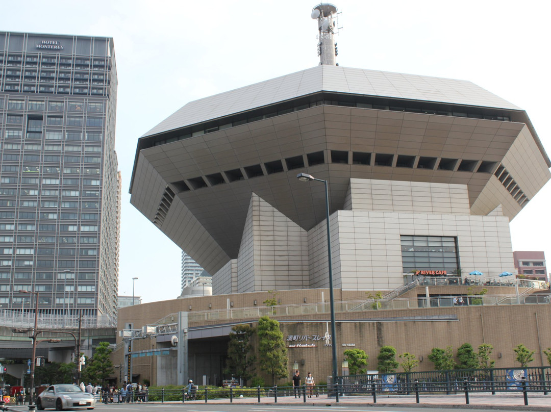 难波Hatch现场音乐会-大阪市必去景点