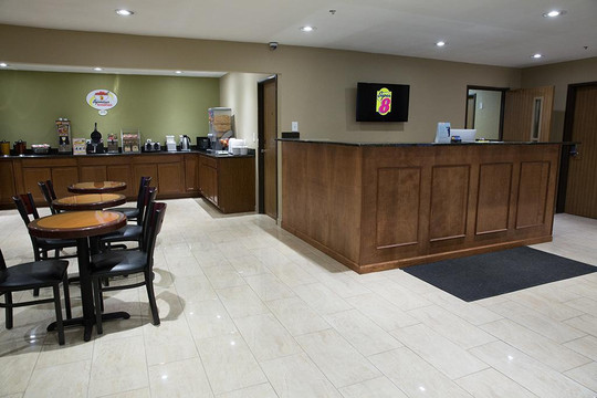 Super 8 by Wyndham Canton IL主图