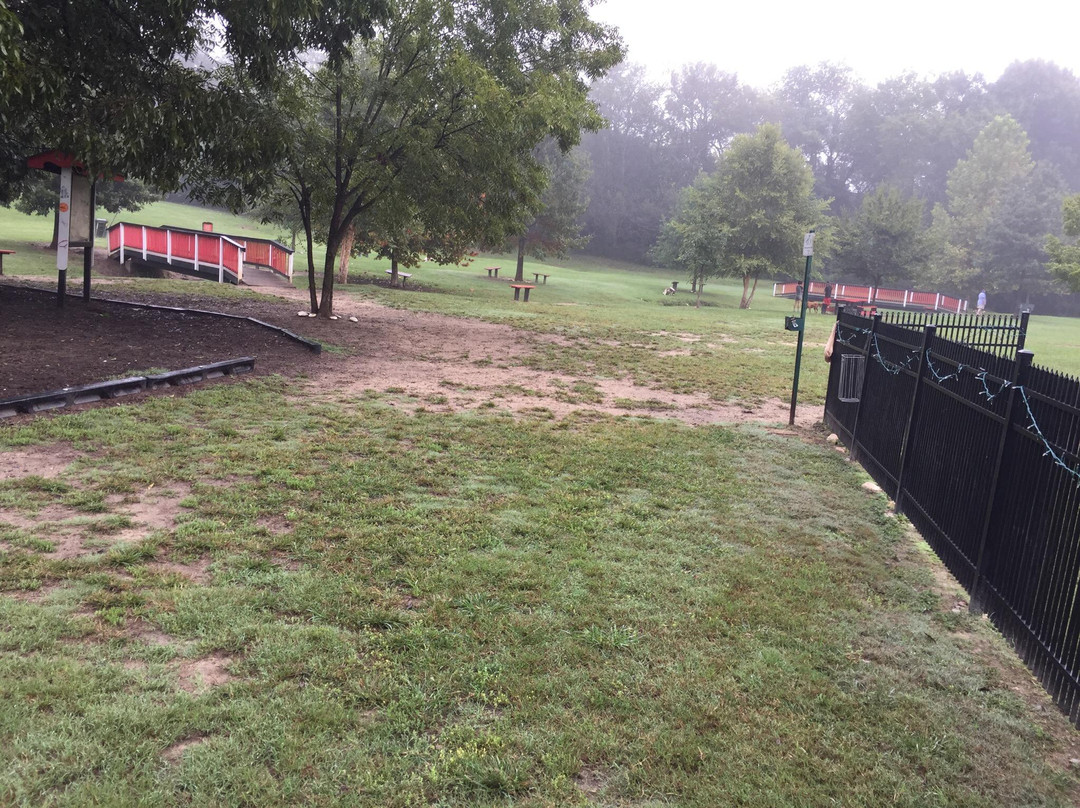 Tyler's Place Dog Park-梅肯必去景点