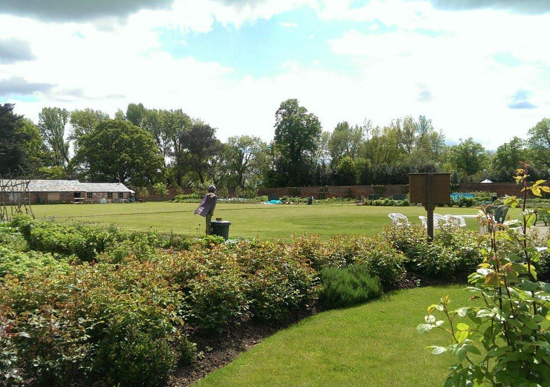 Elford Walled Garden景点图片