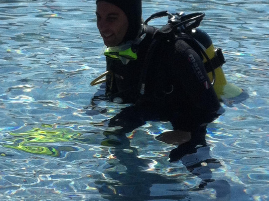 Dive Club Cipreia-塞新布拉必去景点