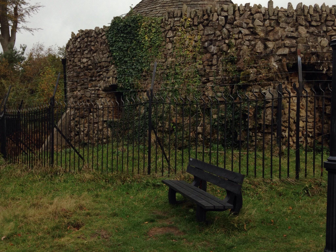 Pontypool旅游景点-Shell Grotto