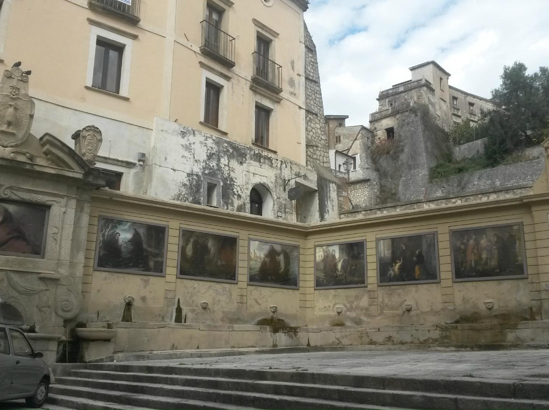 Fontana dei Sette Canali-Paola必去景点