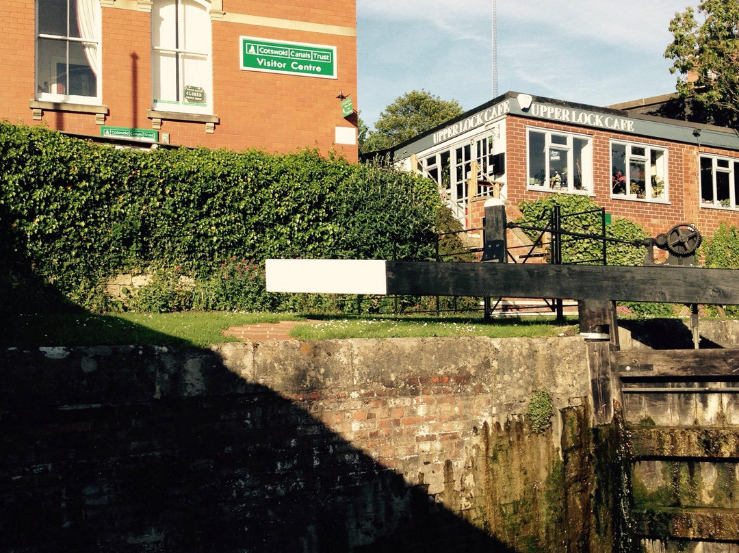 Thames and Severn Canal景点图片