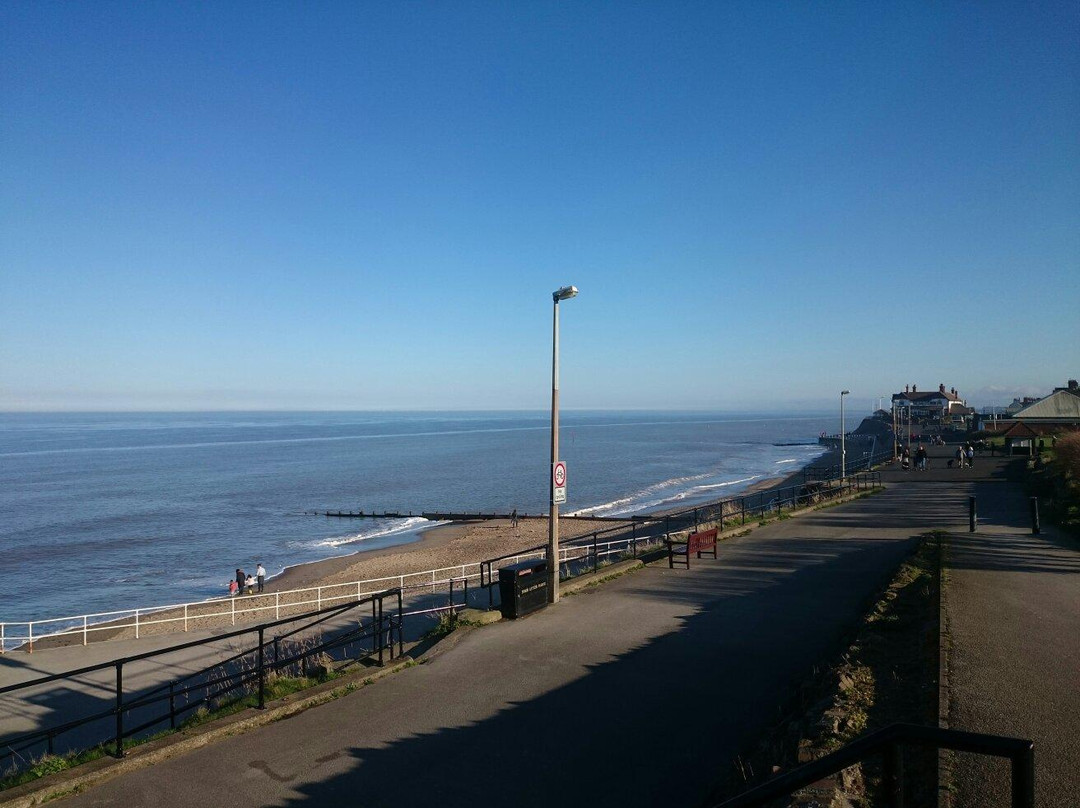 Hornsea Beach景点图片