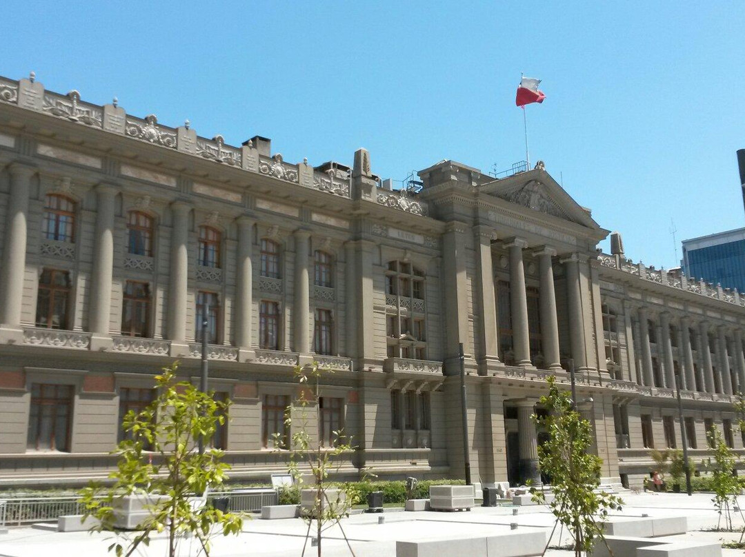 Palacio de Tribunales de Justicia-圣地亚哥必去景点