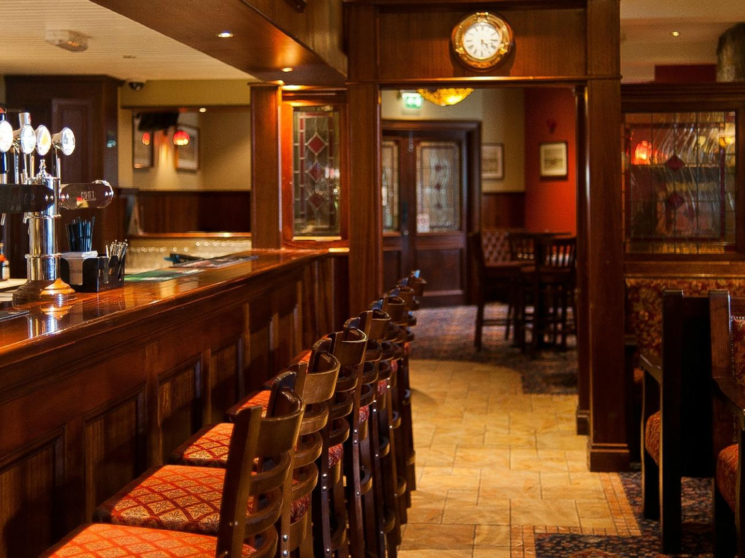 Corr's Corner Bar & Grill