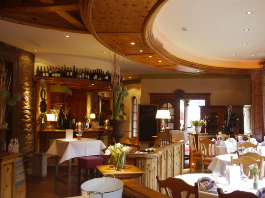 哈廷根餐馆和美食-Diergardts Kuhler Grund