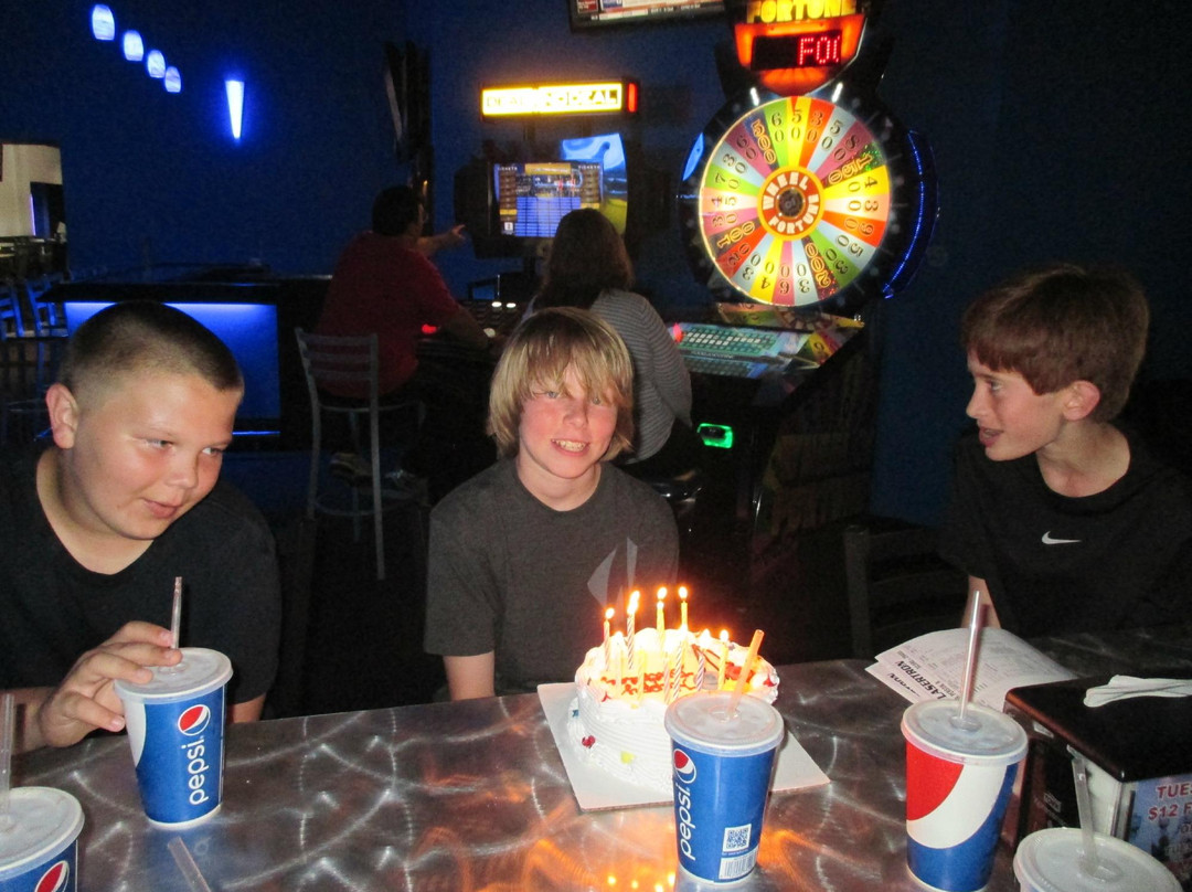 Lasertron-艾姆赫斯特必去景点