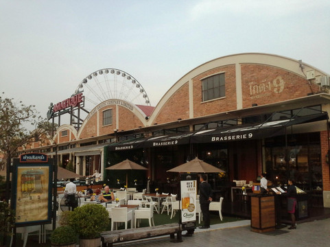 河滨码头夜市-曼谷必去景点