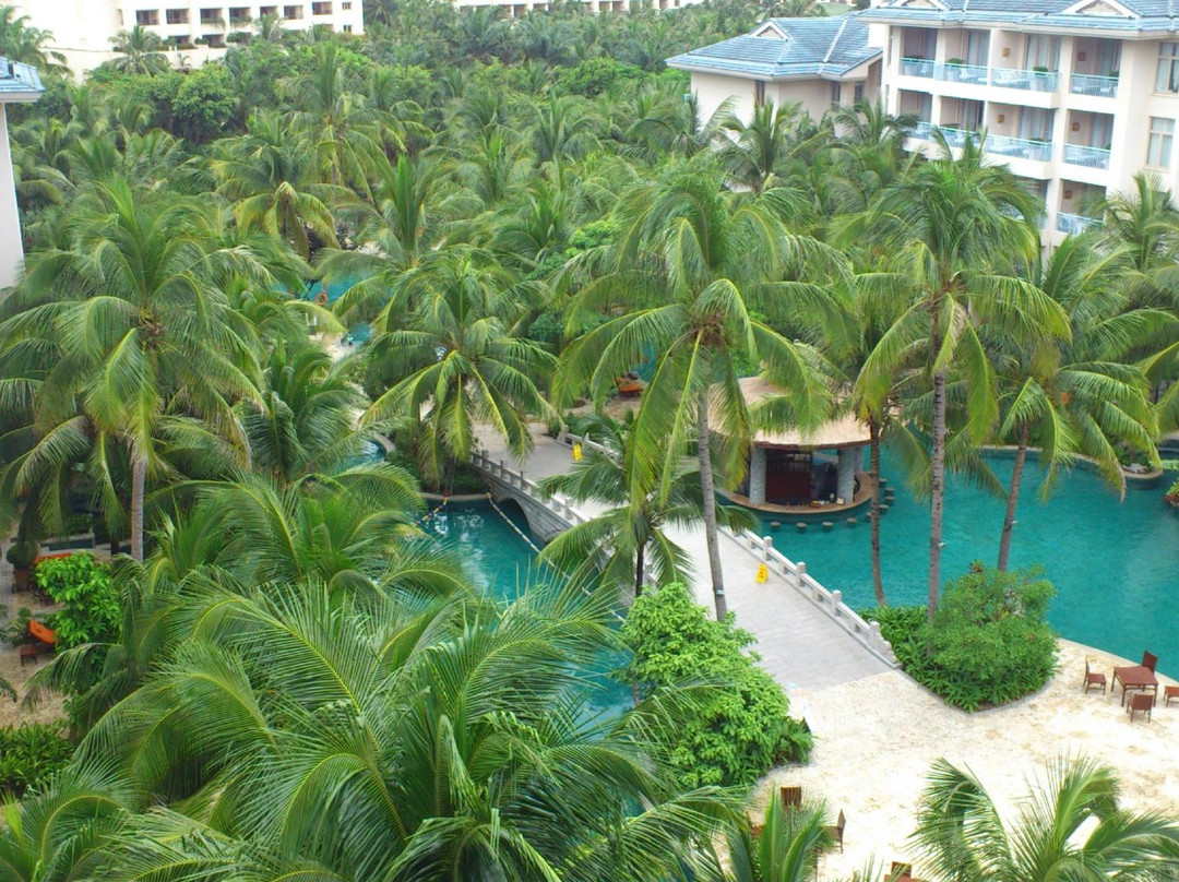 三亚亚龙湾雅高美爵酒店主图