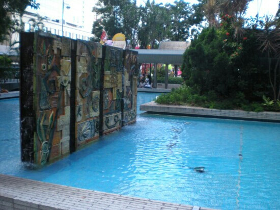 皇后像广场-香港必去景点