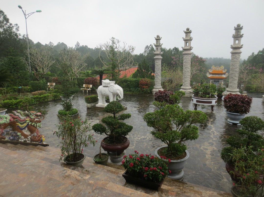 Huyen Tran Princess Temple-顺化必去景点