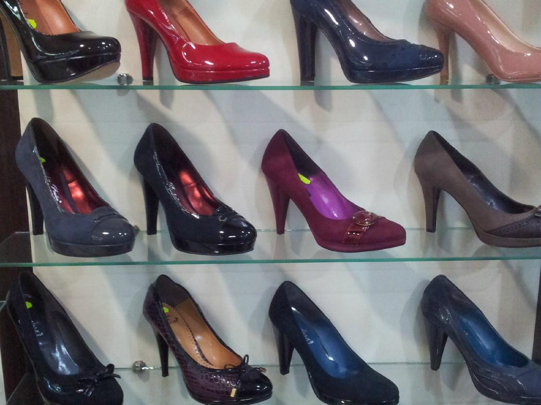 Vitrinat Shoe Shop-杜勒斯必去景点