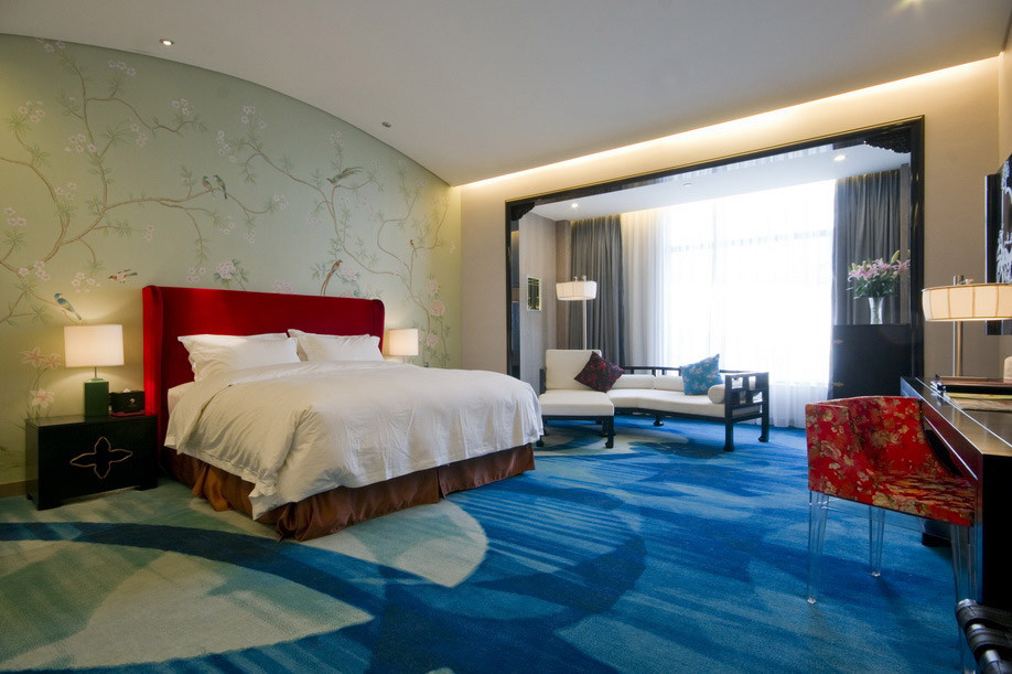 华侨城温泉奥思廷酒店主图