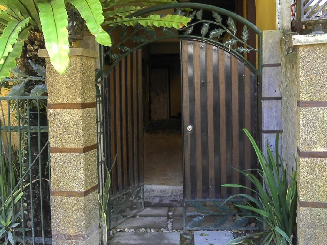 蓝色长滩岛酒店主图